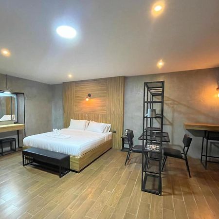 Rabbit Hotel Phimai Exterior foto