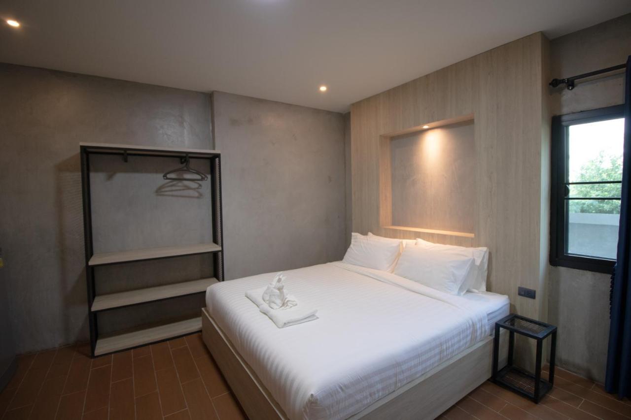 Rabbit Hotel Phimai Exterior foto